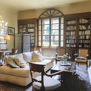 Ur-nest Strada Maggiore Italy