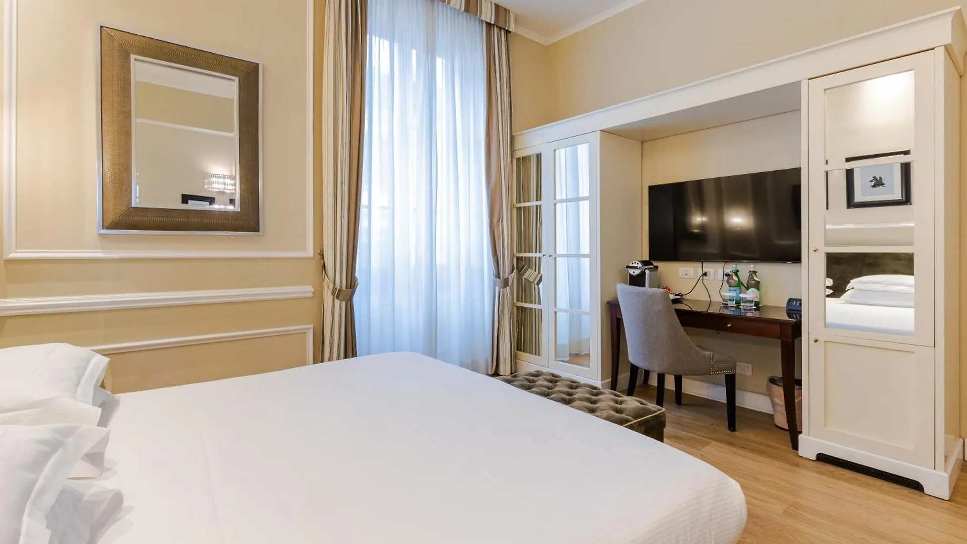 Fh55 Hotel Calzaiuoli Florence 4*,  Italy