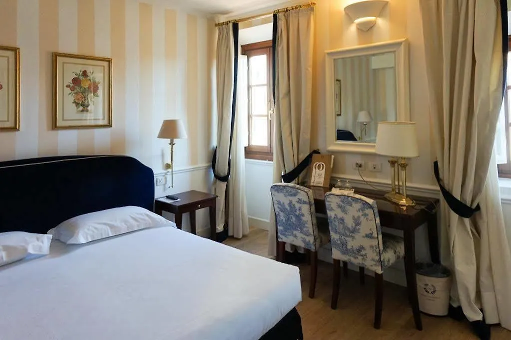 Fh55 Hotel Calzaiuoli Florence 4*,  Italie