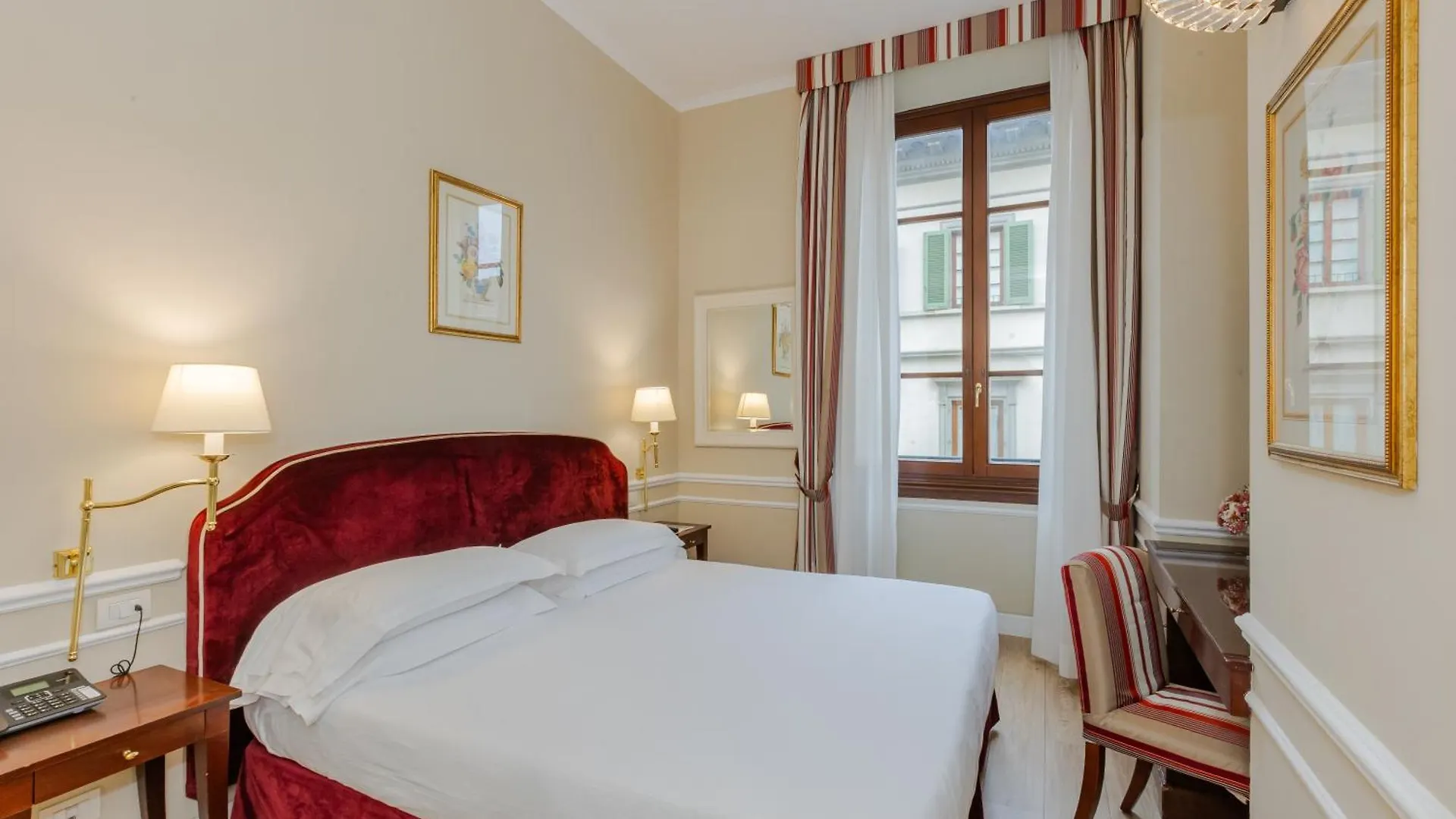 Fh55 Hotel Calzaiuoli Florence 4*,