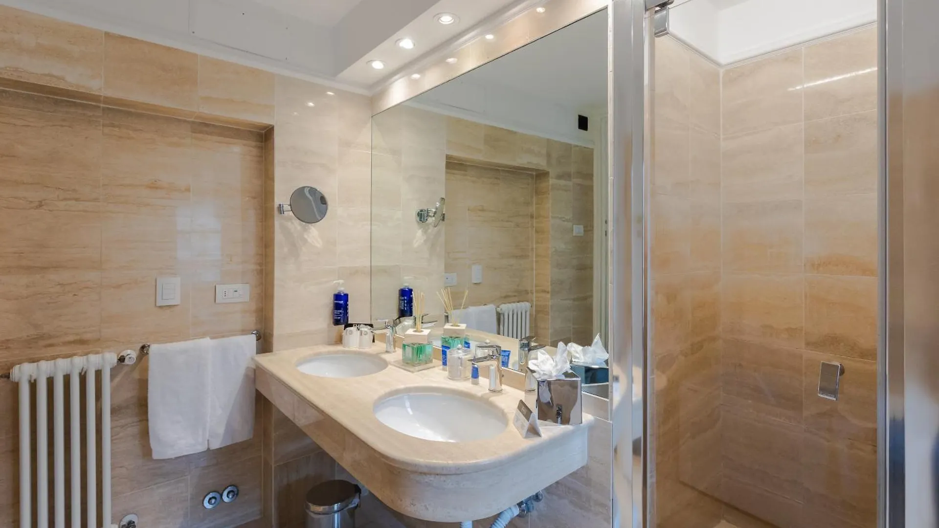 Fh55 Hotel Calzaiuoli Florence Italy